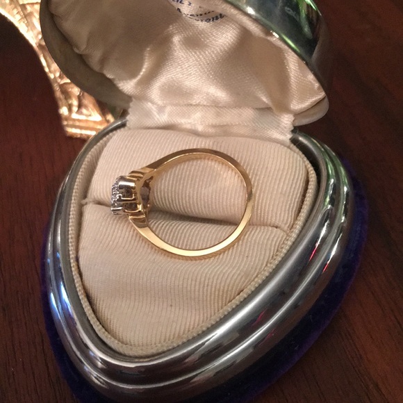 14k gold Diamond cluster ring W/appraisal - Picture 10 of 10